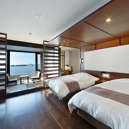 Uminoyasuragi Hotel Ryugu Kami Amakusa Eksteriør billede
